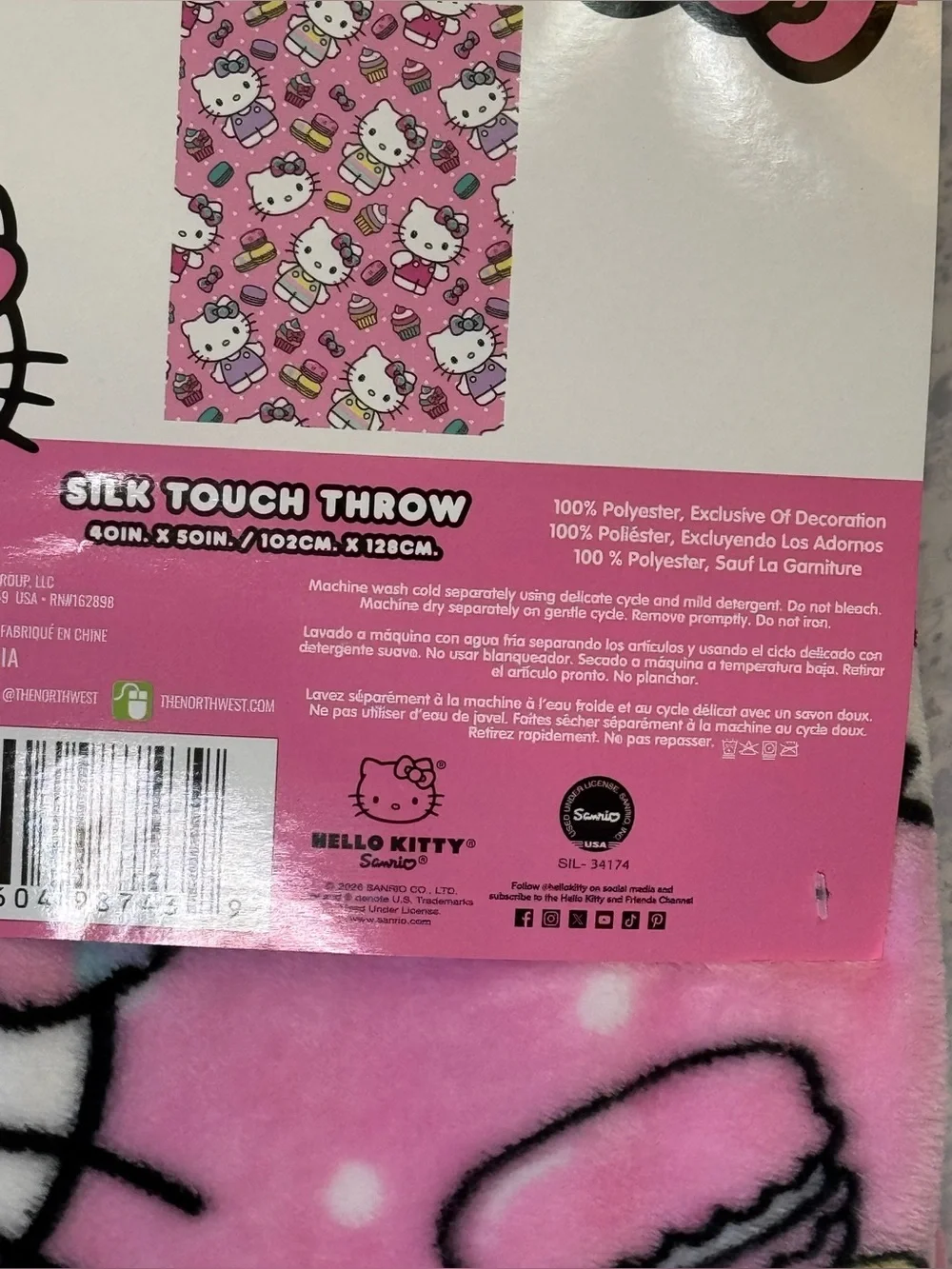 Hello Kitty Pink, Thick, Super Soft Plush Throw Blanket with Macaron Print